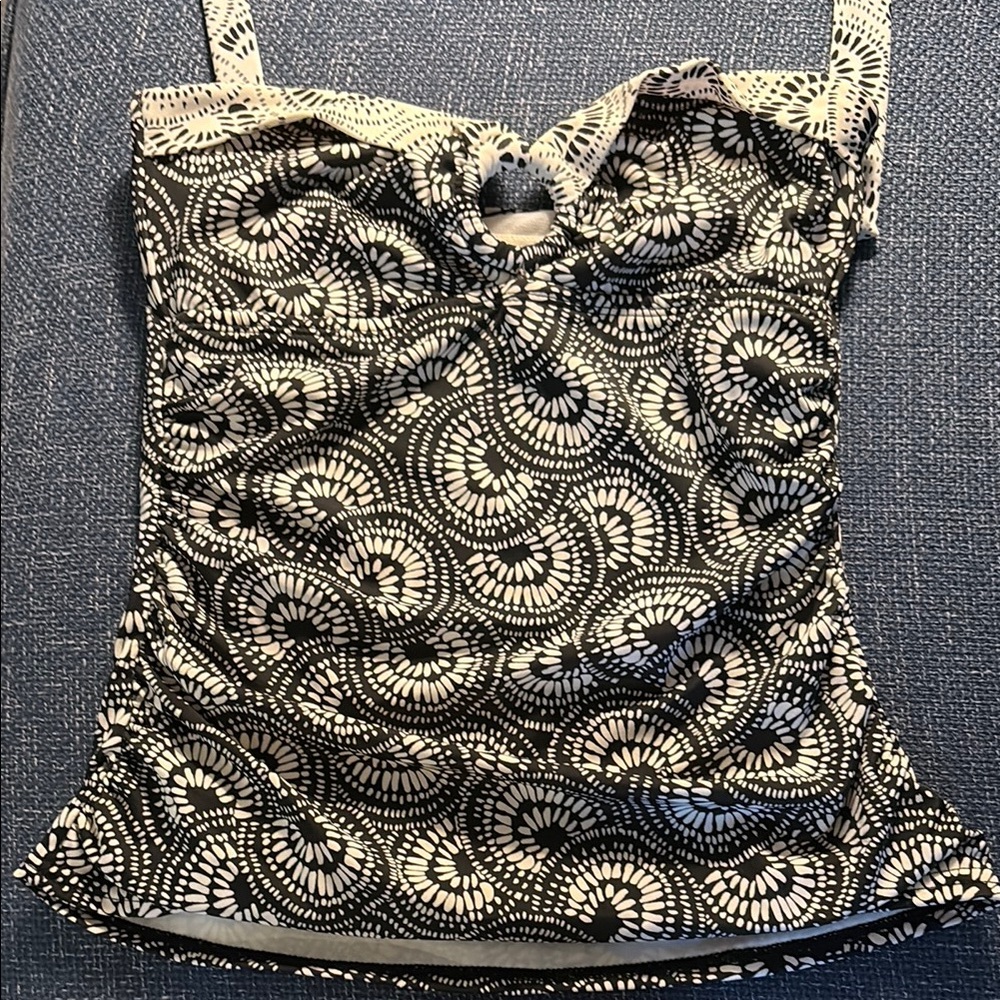 24th & Ocean Black and White Ruched Bustier Tank Top